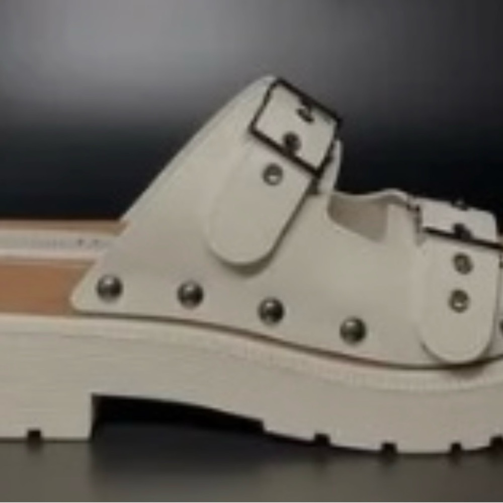 Dior diorquakes platform sandal.